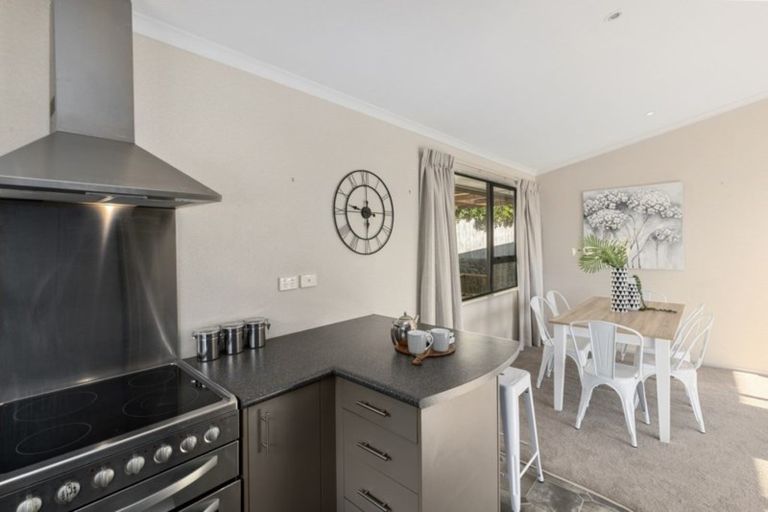 Photo of property in 35 Cleland Crescent, Naenae, Lower Hutt, 5011