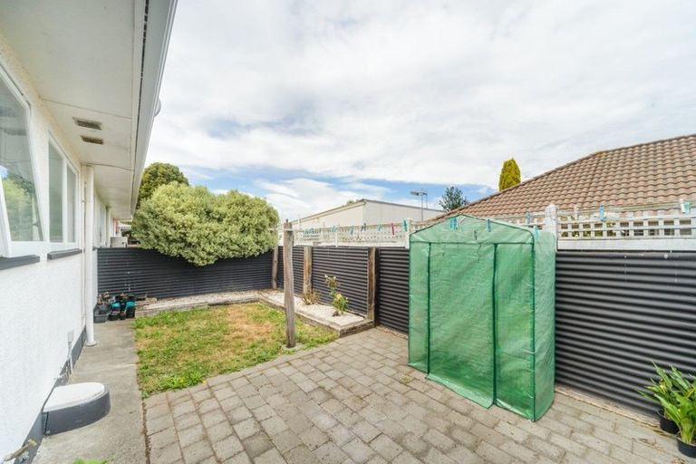 Photo of property in 2/360 College Street, West End, Palmerston North, 4410