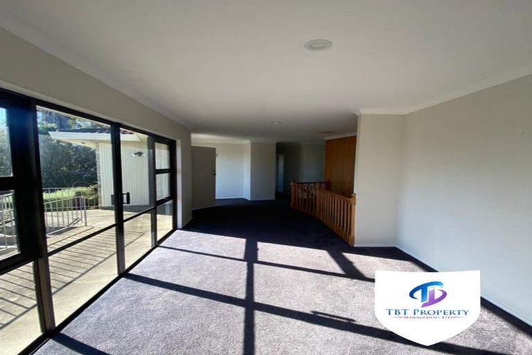 Photo of property in 40 St Annes Crescent, Wattle Downs, Auckland, 2103