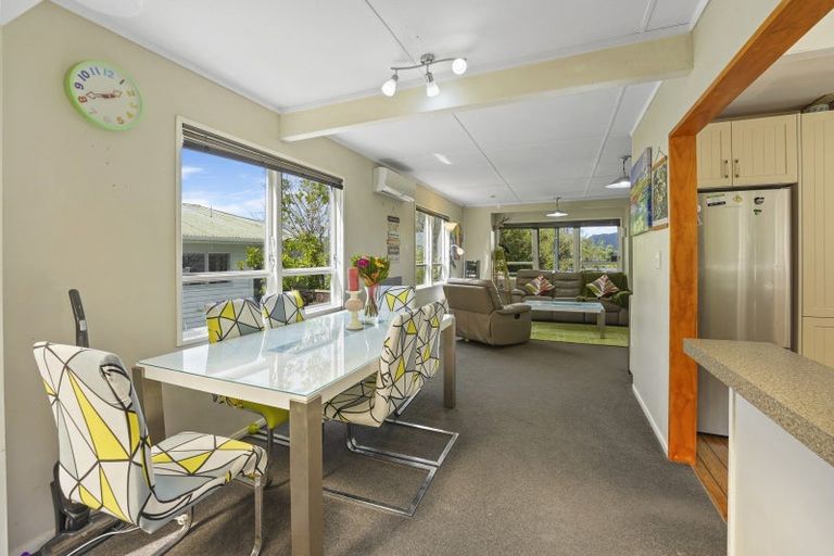 Photo of property in 16 Gainsborough Grove, Belmont, Lower Hutt, 5010