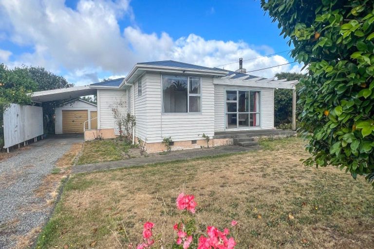 Photo of property in 24 Diamond Street, Carterton, 5713