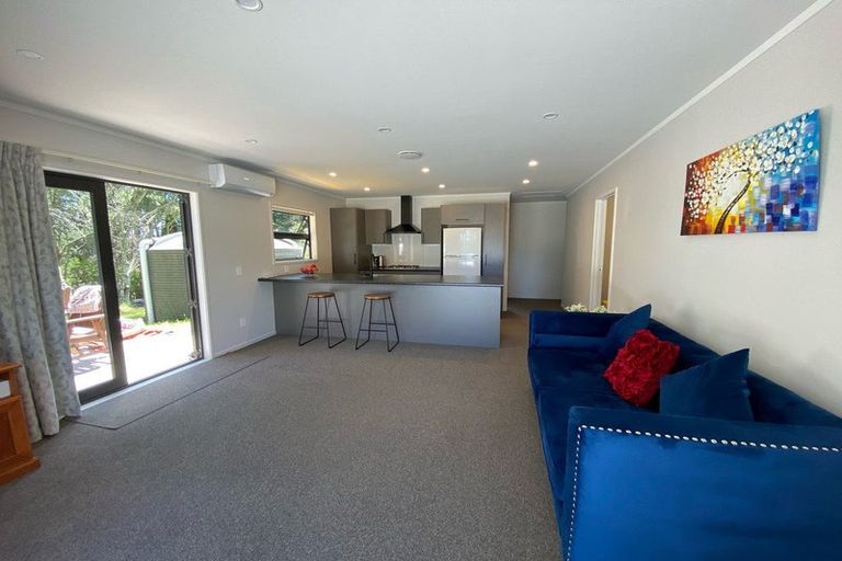 Photo of property in 44 Attwood Road, Paremoremo, Auckland, 0632