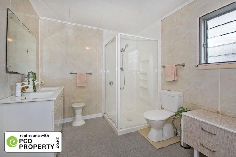 Photo of property in 9 King Street, Hikurangi, 0114