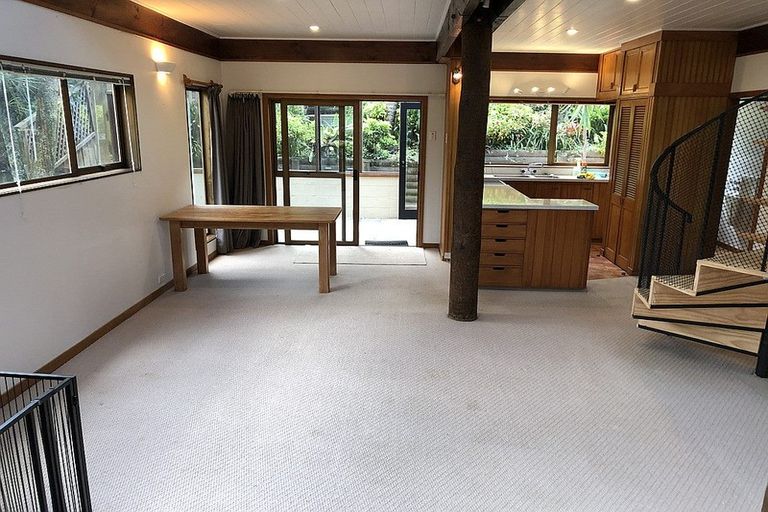 Photo of property in 4 Park Hill Road, Birkenhead, Auckland, 0626