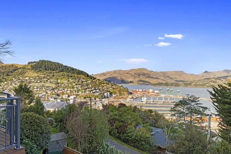 Photo of property in 4f Harmans Road, Lyttelton, 8082