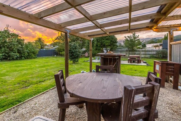 Photo of property in 32 William Benton Street, Featherston, 5710