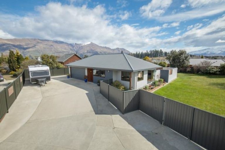 Photo of property in 51 Mount Iron Drive, Wanaka, 9305