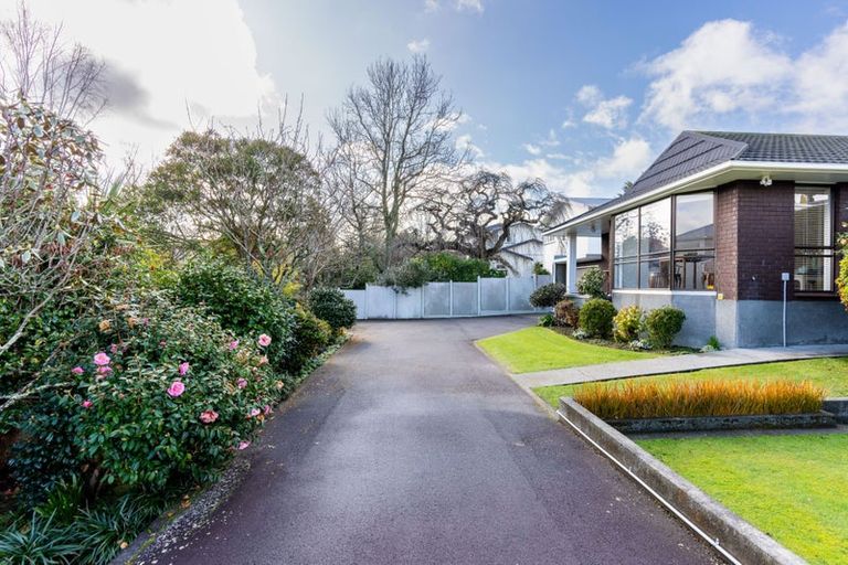 Photo of property in 3 Phoenix Avenue, Hokowhitu, Palmerston North, 4410