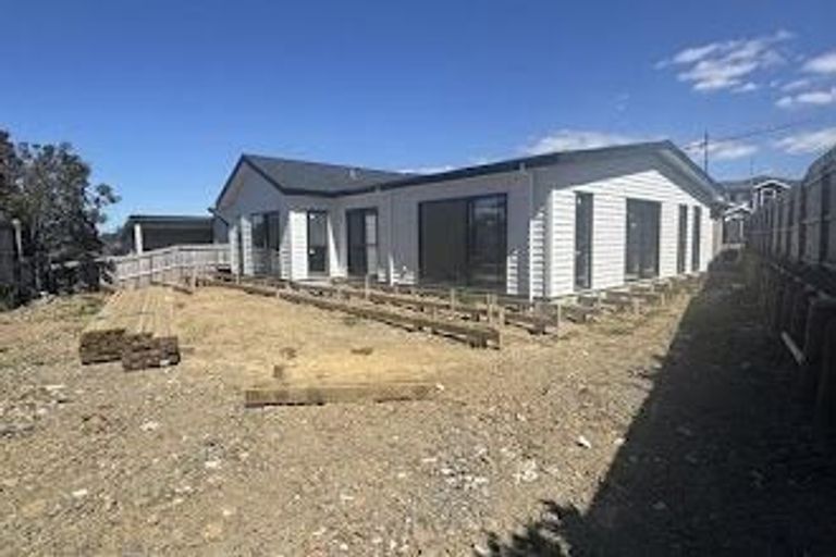 Photo of property in 41 Surf View Crescent, Red Beach, 0932