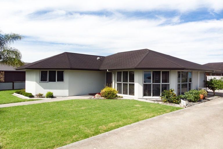 Photo of property in 27 Benner Drive, Ngatea, 3503