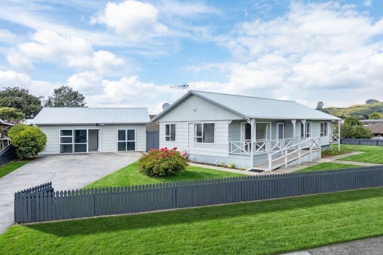 Photo of property in 1 Augustus Earle Place, Pukehangi, Rotorua, 3015