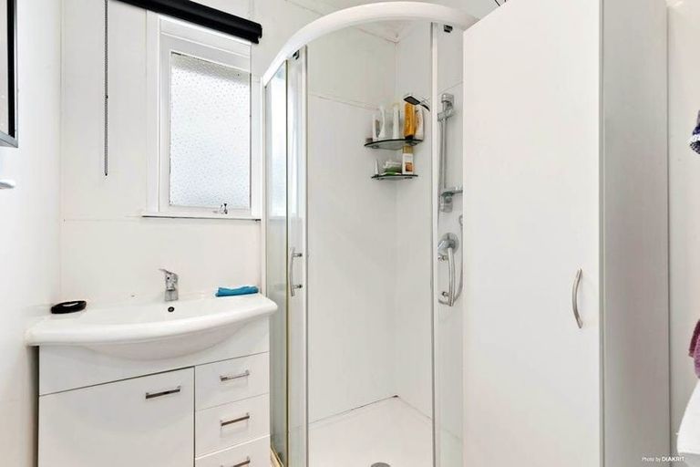 Photo of property in 15 Cape Road, Mangere, Auckland, 2022