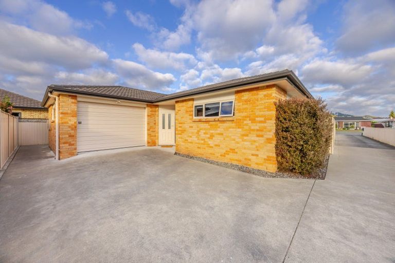 Photo of property in 7a Avondale Road, Taradale, Napier, 4112