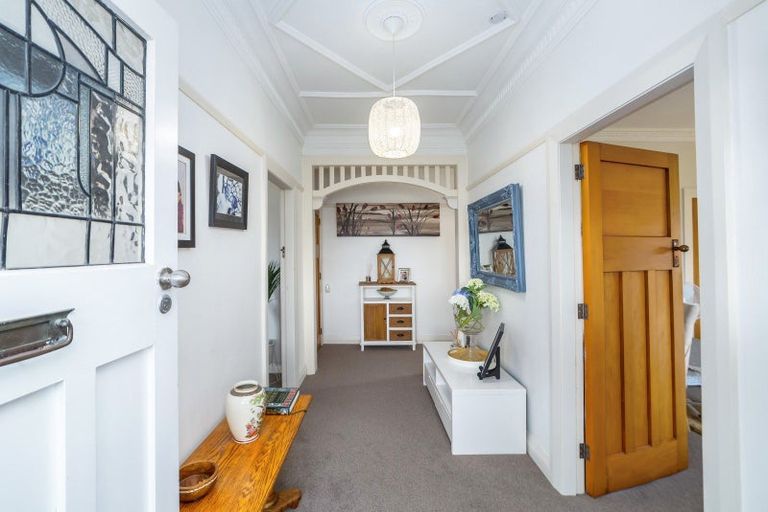 Photo of property in 45 Cambridge Terrace, Masterton, 5810