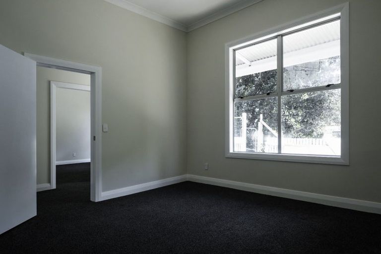 Photo of property in 40 Te Wharepouri Street, Berhampore, Wellington, 6023