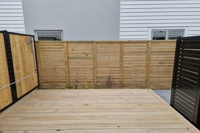 Photo of property in 1115b High Street, Taita, Lower Hutt, 5011