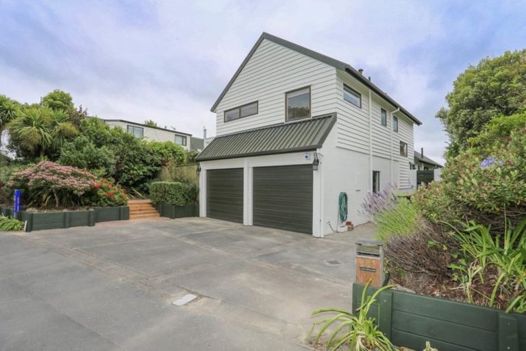 Photo of property in 14 Strathean Avenue, Avonhead, Christchurch, 8042