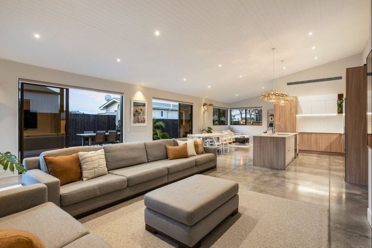 Photo of property in 107 Wattle Place, Whangamata, 3620