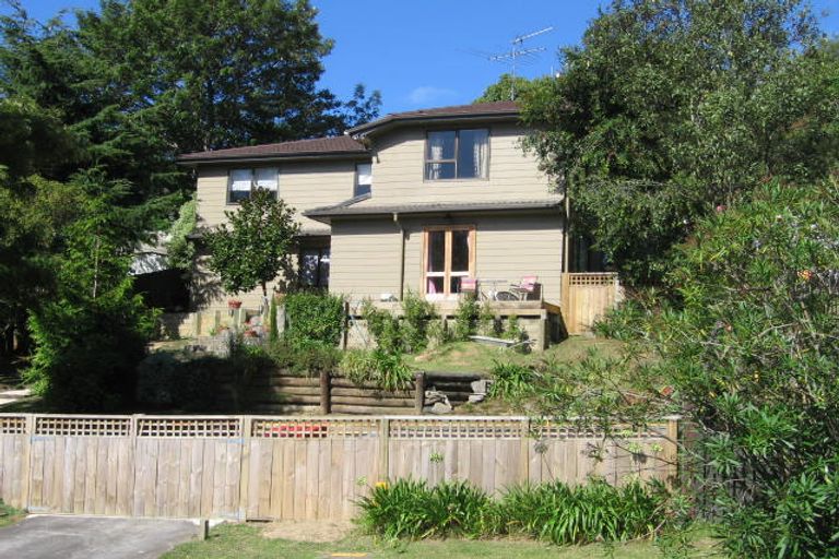 Photo of property in 79 Oaktree Avenue, Browns Bay, Auckland, 0630