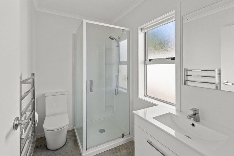 Photo of property in 30 Wrantage Street, Westown, New Plymouth, 4310