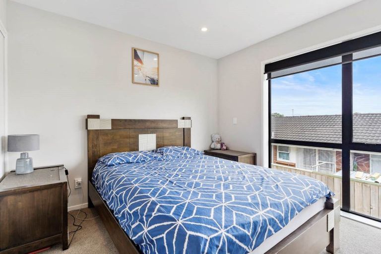 Photo of property in 2/5 Parson Lane, Papatoetoe, Auckland, 2025