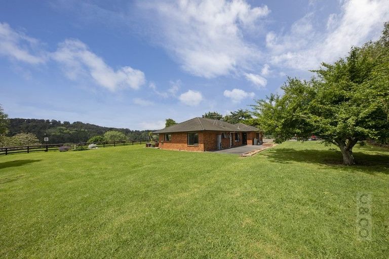 Photo of property in 16 Fletcher Road, Waimauku, 0881