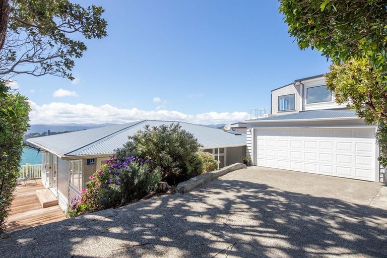 Photo of property in 21 Thane Road, Roseneath, Wellington, 6011