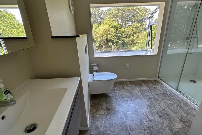 Photo of property in 28 Gavin Road, Raumati Beach, Paraparaumu, 5032