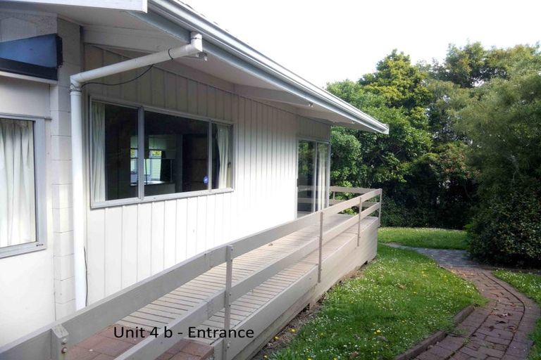 Photo of property in 4 Evans Road, Glen Eden, Auckland, 0602