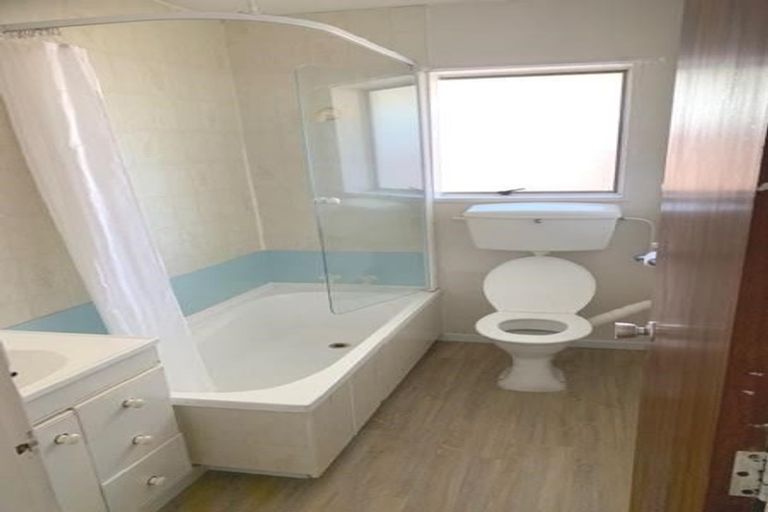 Photo of property in 2/23 Champion Street, Edgeware, Christchurch, 8013