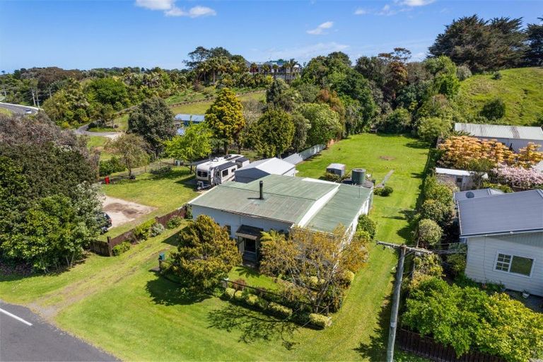 Photo of property in 3 Caversham Road, Westmere, Whanganui, 4501