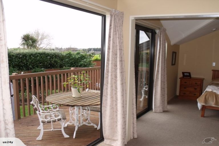 Photo of property in 12 Bircham Rise, Rototuna, Hamilton, 3210