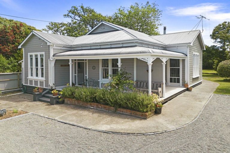 Photo of property in 54 Grey Street, Marton, 4710