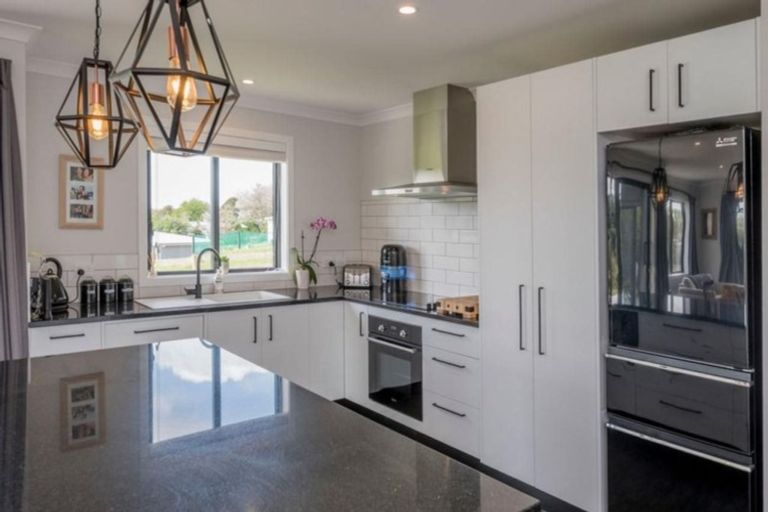 Photo of property in 4 Corbin Court, Ohau, Levin, 5570