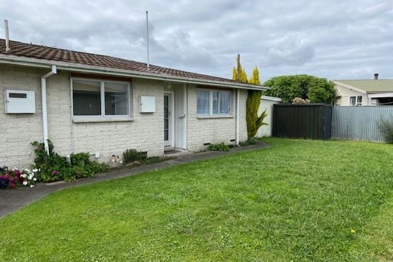 Photo of property in 4/202 Warwick Road, Mayfair, Hastings, 4122