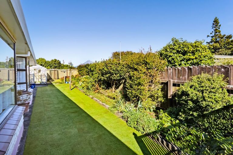 Photo of property in 25 Koromiko Street, Inglewood, 4330