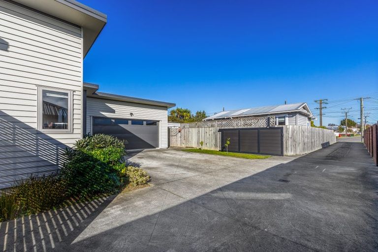 Photo of property in 52a Mako Mako Road, Levin, 5510