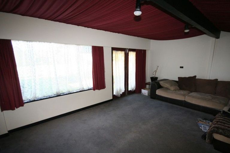 Photo of property in 100 Lake Road, Koutu, Rotorua, 3010