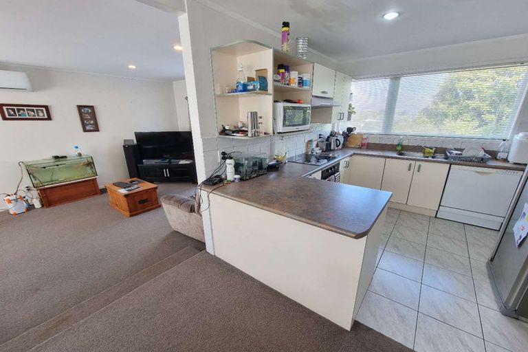 Photo of property in 43 Richards Avenue, Forrest Hill, Auckland, 0620