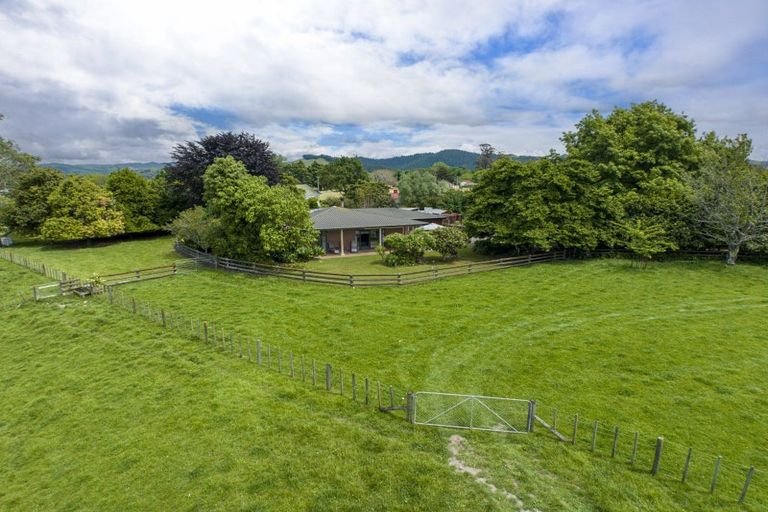 Photo of property in 13 Waingake Road, Manutuke, 4072