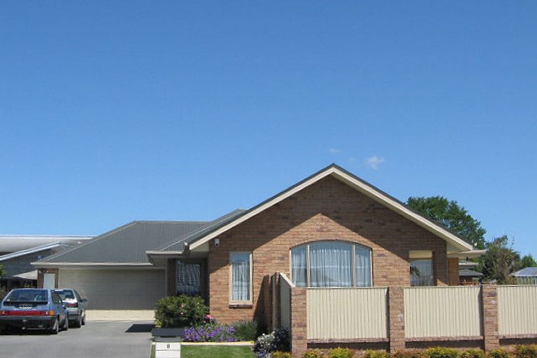 Photo of property in 10 Harrys Way, Redwood, Christchurch, 8051