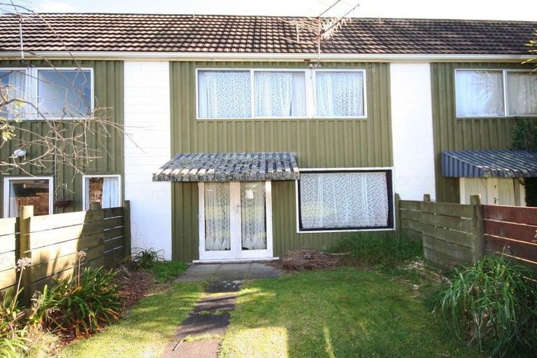 Photo of property in 100 Lake Road, Koutu, Rotorua, 3010