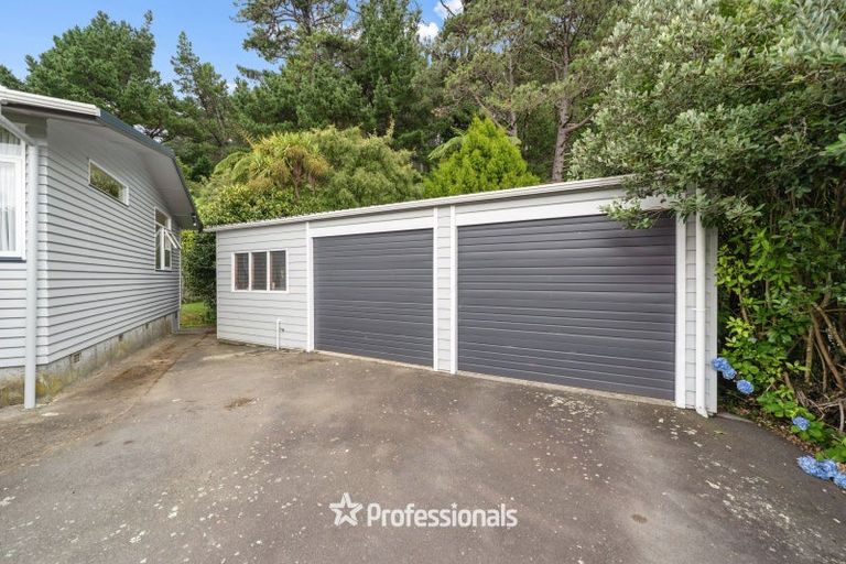 Photo of property in 40 Kamahi Street, Stokes Valley, Lower Hutt, 5019
