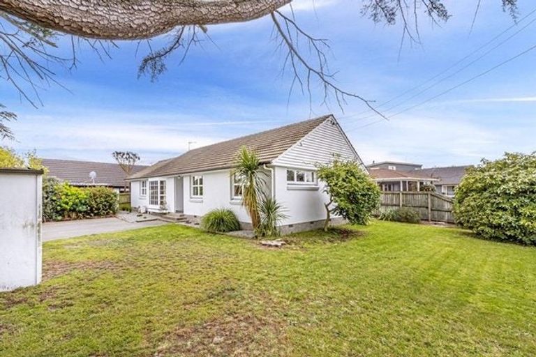 Photo of property in 348 Wairakei Road, Burnside, Christchurch, 8053