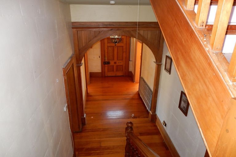 Photo of property in 1 Ure Street, South Hill, Oamaru, 9400