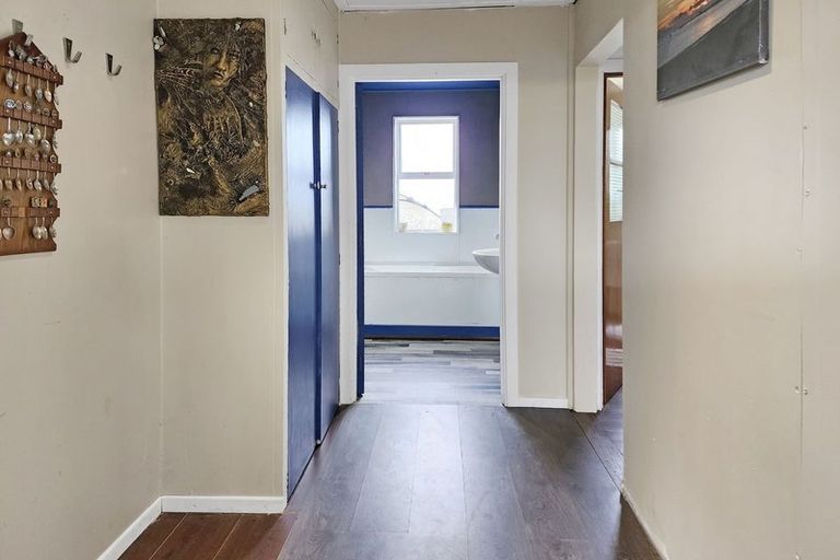 Photo of property in 15 Surrey Street, Orepuki, Riverton, 9881