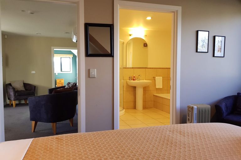 Photo of property in 12 Hamilton Drive, Lake Tekapo, 7999