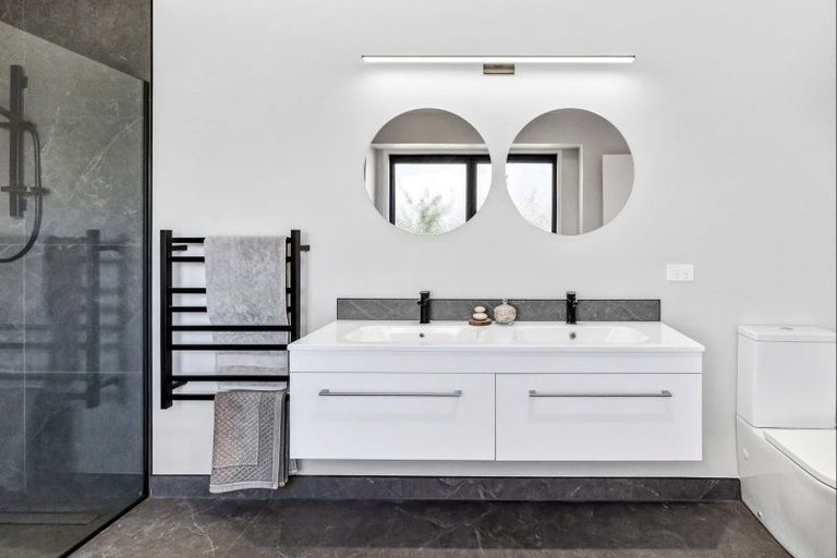 Photo of property in 194 Lake Road, Okoroire, Tirau, 3484