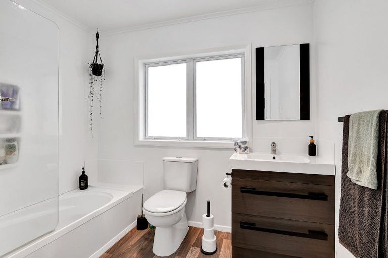 Photo of property in 98 Brecon Road, Stratford, 4332