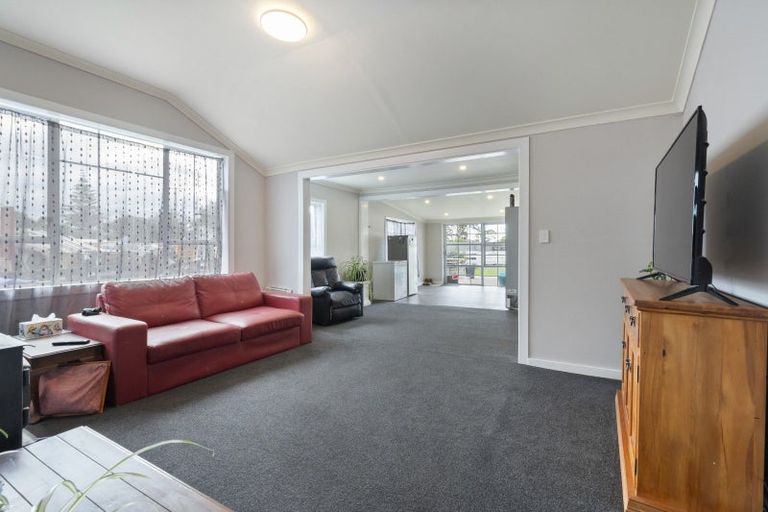 Photo of property in 32 Flower Street, Bulls, 4818